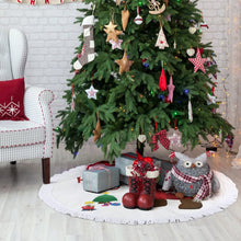 Cargar imagen en el visor de la galería, Crea tu Refugio Navideño | Falda de Árbol Personalizada con Borlas
