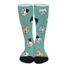 Cargar imagen en el visor de la galería, Calcetines largos de mujer / hombre (punteras y tacones negros) personalizado con patrón foto texto (impresión de imágenes múltiples)