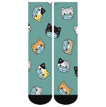 Cargar imagen en el visor de la galería, Calcetines largos de mujer / hombre (punteras y tacones negros) personalizado con patrón foto texto (impresión de imágenes múltiples)