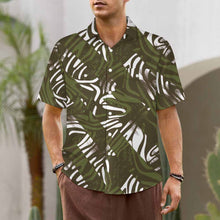 Cargar imagen en el visor de la galería, Camisa de hombre de manga corta con solapa LM056 y bolsillos con doble solapa personalizado con patrón foto texto