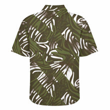 Cargar imagen en el visor de la galería, Camisa de hombre de manga corta con solapa LM056 y bolsillos con doble solapa personalizado con patrón foto texto