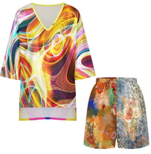 Cargar imagen en el visor de la galería, Conjunto de top con mangas murciélago cuello en V y pantalones cortos con cintura elástica para mujer YKL07 personalizado con patrón foto texto (impresión de imágenes múltiples)