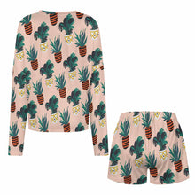 Cargar imagen en el visor de la galería, Conjunto de pijama de mujer 203 con top de manga larga abotonado y pantalón corto personalizado con patrón foto texto (impresión de imagen única)