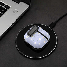 Cargar imagen en el visor de la galería, Estuche para Apple AirPods 4 (Bolsa con Borde Negro) personalizado con patrón foto texto