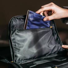 Cargar imagen en el visor de la galería, Funda protectora para pasaporte de PU con impresión completa personalizado con patrón foto texto