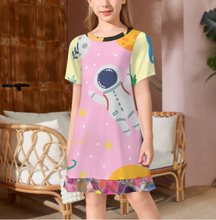 Cargar imagen en el visor de la galería, Vestido de niña F5Q vestido de manga corta personalizado con patrón foto texto (impresión de imágenes múltiples)