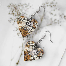 Cargar imagen en el visor de la galería, Pendientes de madera natural colgantes para mujeres y niñas SS1405003 Personalizados con Foto, Texto o Logo