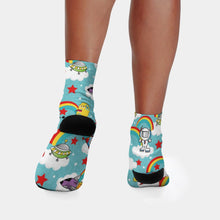 Cargar imagen en el visor de la galería, Calcetines Personalizados con Foto/Diseño | Regalo Único y Divertido