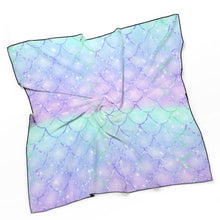 Cargar imagen en el visor de la galería, Pañuelo Cuadrado Personalizado (68x68cm) | Satén Tacto Seda | Multiusos