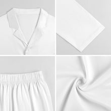 Cargar imagen en el visor de la galería, Pijama Clásico Personalizable para Hombre | Set V-Neck de Seda de Leche