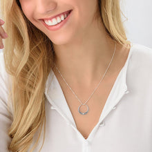Cargar imagen en el visor de la galería, Collar de Anillo con Diamante X0015 Grabado Personalizado con Texto Nombre en Plata de Ley 925 / Cobre