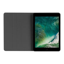 Cargar imagen en el visor de la galería, Funda protectora para iPad realizada en piel TPU personalizado con patrón foto texto