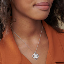 Cargar imagen en el visor de la galería, Collar Personalizado con Anillo Mobius Doble Piedra Natal X0028 con texto nombre para mujer hombre Longitud Ajustable en plata de ley 925 chapado de oro rosa de 18K