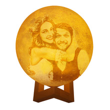 Cargar imagen en el visor de la galería, Lámpara de Luna Tricolor con Diseño Personalizado Personalizada de Tus Fotos o Nombres