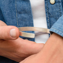 Cargar imagen en el visor de la galería, Brazalete / Pulsera abierta de plata de ley 925 chapado en oro / oro rosa de 18K para mujer hombre S0009 Personalizado Grabado con Texto Nombre