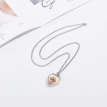 Cargar imagen en el visor de la galería, Collar de Urna de Mascota Colgante de Corazón de Ceniza de Perro Gato Conmemorar Recuerdo CW1511001 Personalizado Impresion Completa de Una Imagen con Foto Logo Patrón Texto