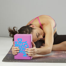 Cargar imagen en el visor de la galería, Ladrillo de Yoga con Diseño Personalizado con Tu Patrones o Textos Online