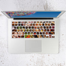 Cargar imagen en el visor de la galería, Conjunto de Membrana Protectora de Teclado de Portátil Apple con Diseño Personalizado de Tus Textos y Fotos Online