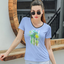 Cargar imagen en el visor de la galería, Camiseta de moda suave cuello en V manga corta para mujer T01 Personalizada con Impresión Completa de múltiples imágenes con Foto Logo Patrón Texto