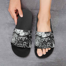 Cargar imagen en el visor de la galería, Zapatillas de baño antideslizantes de PVC blanco negro para hombre mujer FS0807021 Personalizadas con Impresión Completa con Foto Logo Patrón Texto