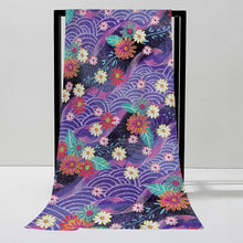 Cargar imagen en el visor de la galería, Pañuelo de Seda para el Cuello con Diseño Personalizado de Tus Textos o Fotos