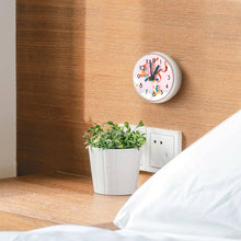Cargar imagen en el visor de la galería, Reloj con Ventosa de Plástica ABS con Diseño Personalizado de Tu Foto o Texto