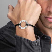 Cargar imagen en el visor de la galería, Pulsera de raso negro con anillo de plata de ley 925 para mujer hombre S0010 Personalizada Grabada con Texto Nombre