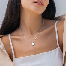 Cargar imagen en el visor de la galería, Collar con colgante redondo longitud ajustable en plata de ley 925 chapado de oro rosa de 18K para mujer hombre X0055 Personalizado con texto nombre letra
