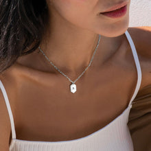 Cargar imagen en el visor de la galería, Collar con colgante hexagonal Longitud Ajustable en plata de ley 925 chapado de oro rosa de 18K para mujer hombre X0053 Personalizado con texto nombre