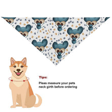 Cargar imagen en el visor de la galería, Pañuelo para Perro Personalizado | La Insignia de Estilo de Tu Mascota
