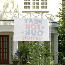 Cargar imagen en el visor de la galería, Bandera Personalizada | Diseña Tu Propio Estandarte Resistente
