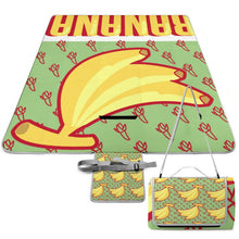 Cargar imagen en el visor de la galería, Manta de Picnic Personalizada Plegable | Impermeable y Acolchada 148x148cm
