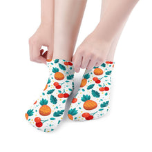 Cargar imagen en el visor de la galería, Calcetines Cortos Personalizados con Foto | Estilo Sutil Diario
