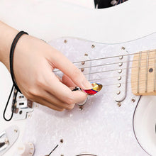Cargar imagen en el visor de la galería, Collar Púa de Guitarra Personalizado

