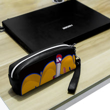 Cargar imagen en el visor de la galería, Estuche Doble Capa Piel Lichi Personalizado | Neceser de Cuero PU
