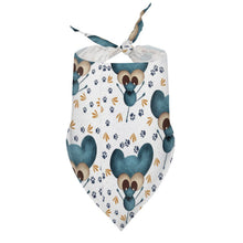 Cargar imagen en el visor de la galería, Pañuelo para Perro Personalizado | La Insignia de Estilo de Tu Mascota
