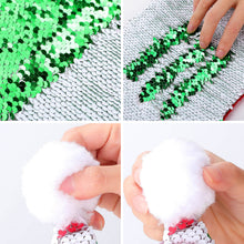 Cargar imagen en el visor de la galería, Revela tu Magia: Gorro de Navidad de Lentejuelas Personalizado
