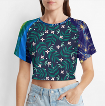 Cargar imagen en el visor de la galería, Camiseta crop top para mujer NT29 personalizado con patrón foto texto (impresión de imágenes múltiples)
