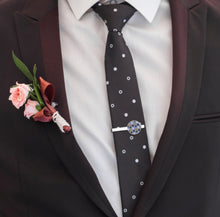 Cargar imagen en el visor de la galería, Pinzas para corbata (juego de 2 con diferentes diseños) personalizado con patrón foto texto
