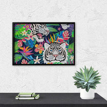 Cargar imagen en el visor de la galería, Kit de Pintura con Diamantes Personalizado | Tu Foto en un Mosaico
