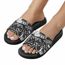 Cargar imagen en el visor de la galería, Zapatillas de baño antideslizantes de PVC blanco negro para hombre mujer FS0807021 Personalizadas con Impresión Completa con Foto Logo Patrón Texto
