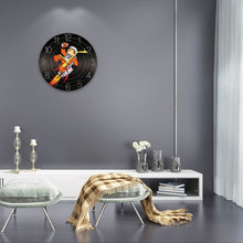 Cargar imagen en el visor de la galería, Reloj en Pared de Madera con Impresión UV de Diseño Personalizado con Tus Textos y Fotos
